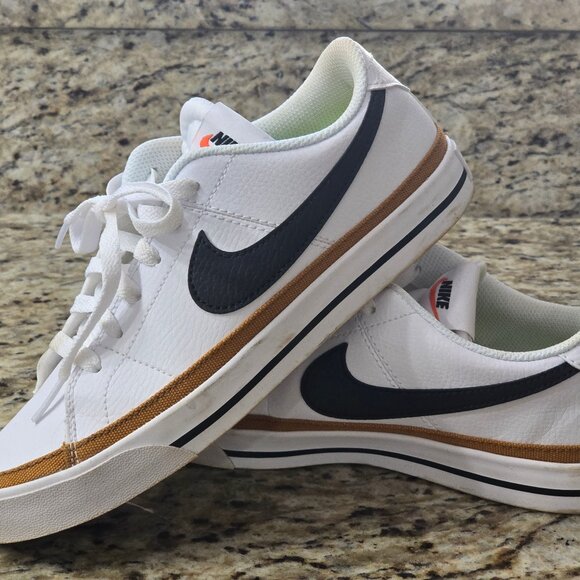 Nike Court Legacy Sz 7 Sneakers Shoes Womens - Picture 1 of 6